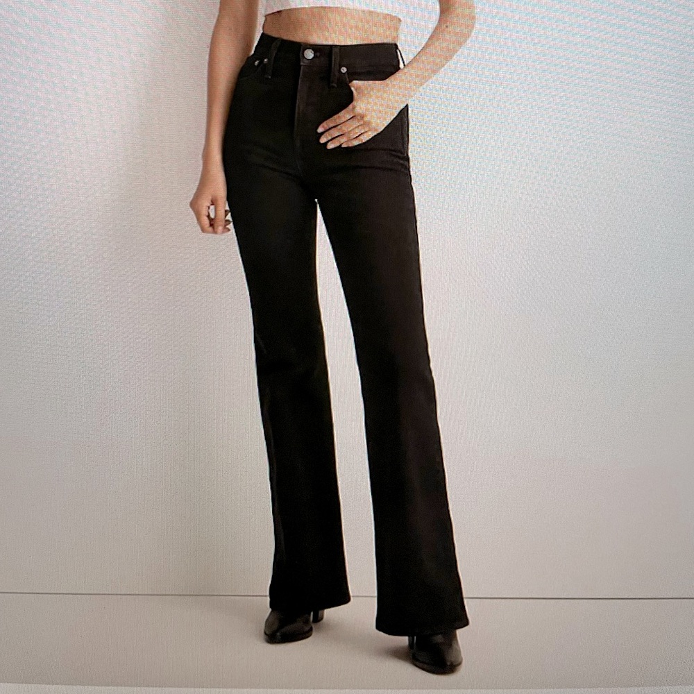 Madewell: The Perfect Vintage Flare Jean
